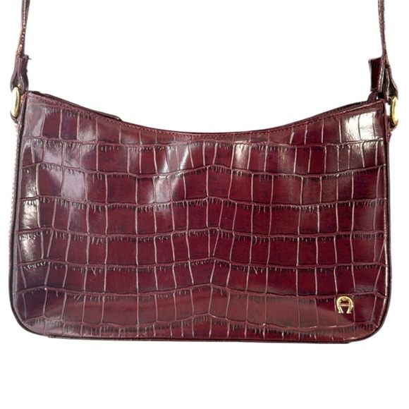 Etienne Aigner Burgundy Vintage Leather Croc Embossed Small Shoulder Bag - Picture 1 of 10